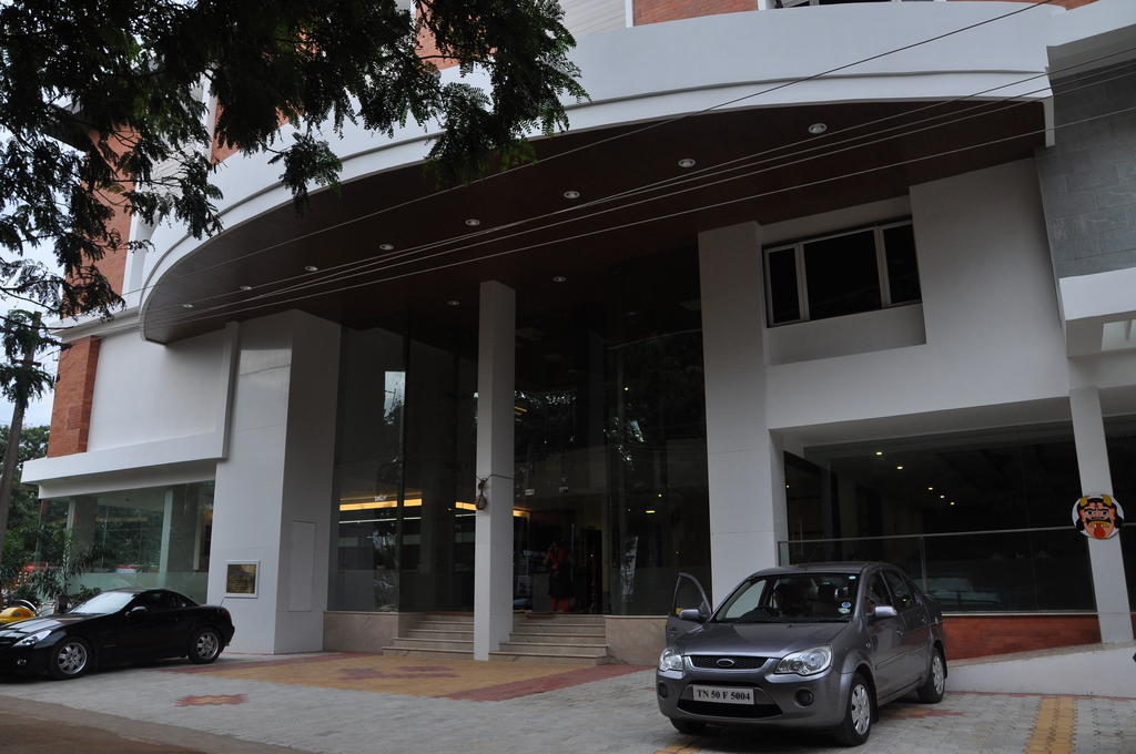 Lakshmi Hotel Thanjavur Exterior photo